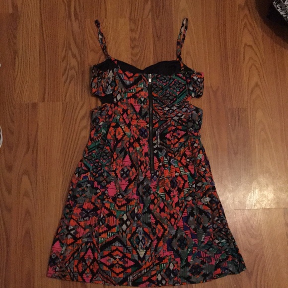 Multicolored pattern dress - Picture 2 of 4